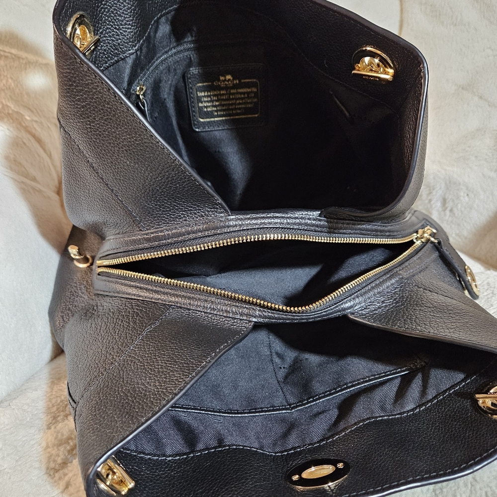 Coach leather black shoulder bag - Picture 9 of 9